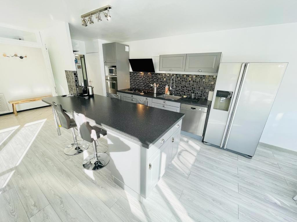 Apartment Flatshare Colocation 1 Close To Geneva